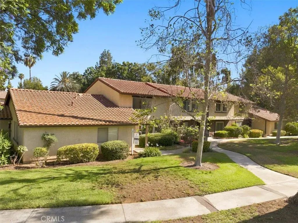 2749 Tropicana Dr, Riverside