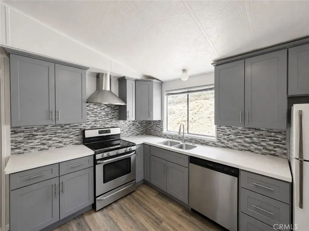 8372 Green, Pinon Hills