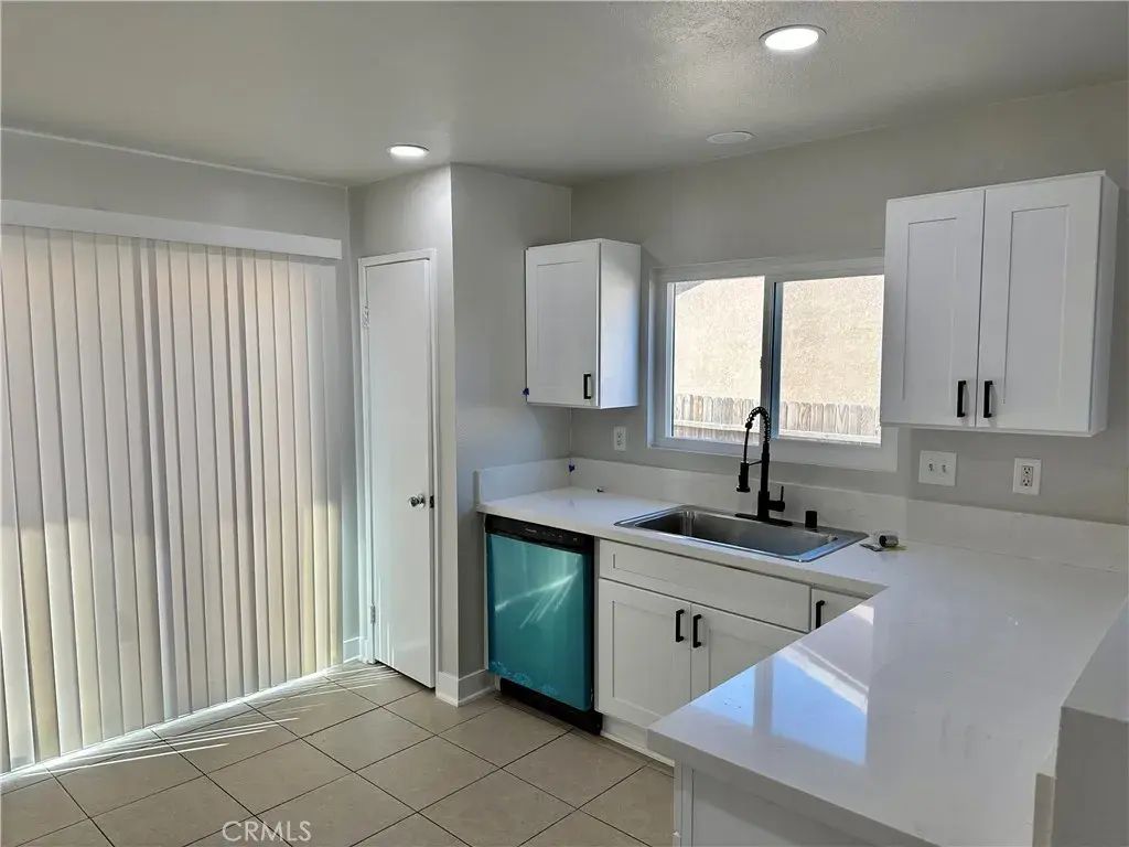 11923 Spring Hill Court, Adelanto
