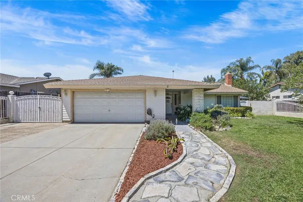 2752 Litchfield Drive, Riverside