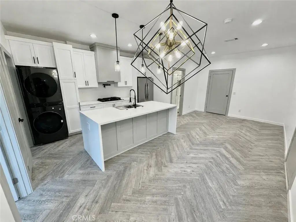 2643 Summerchase Ave B, Rosamond