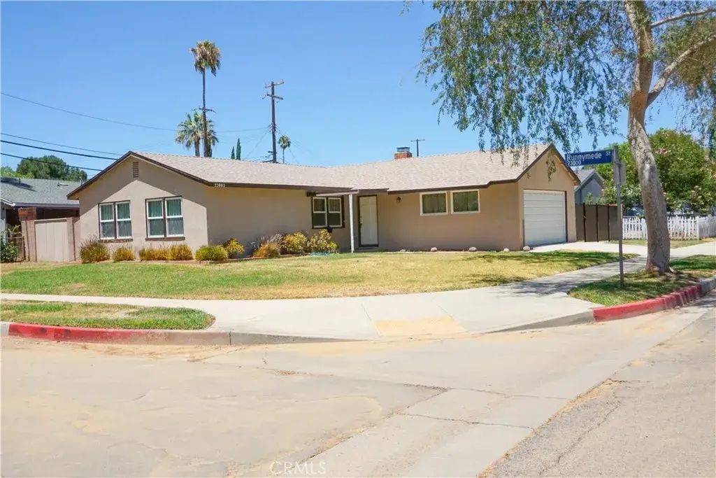 23003 Runnymede Street, West Hills