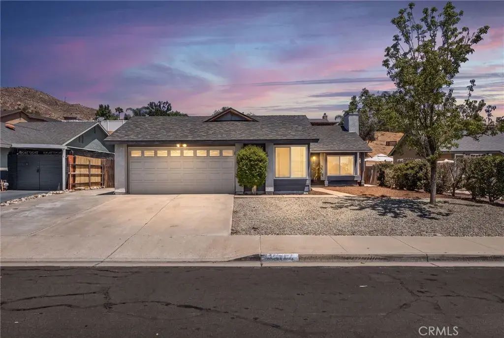 22754 Chambray, Moreno Valley