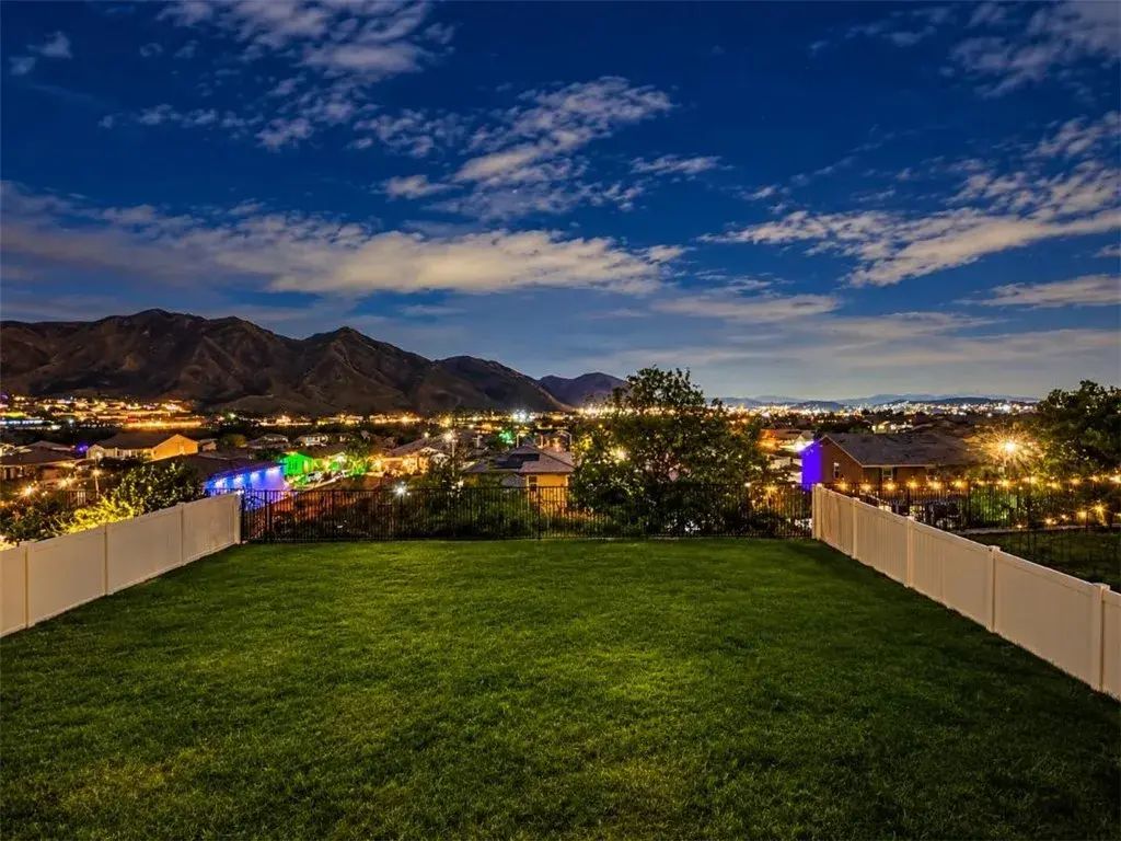 20765 Barn Road, Riverside