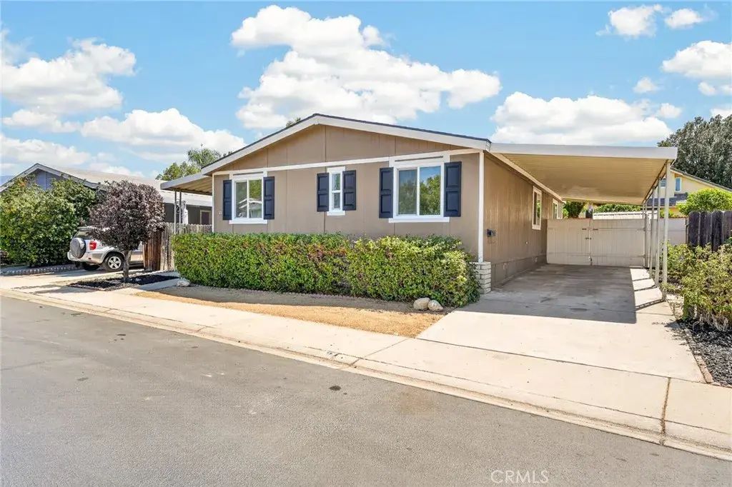1721 E Colton 21, Redlands