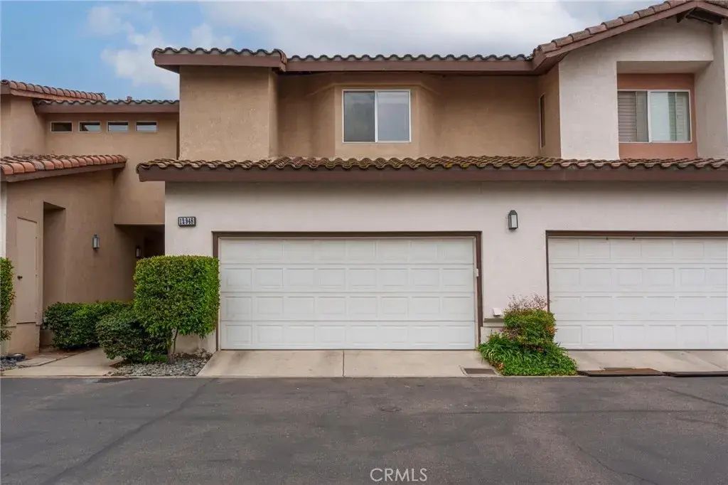 12948 Avenida Empresa, Riverside