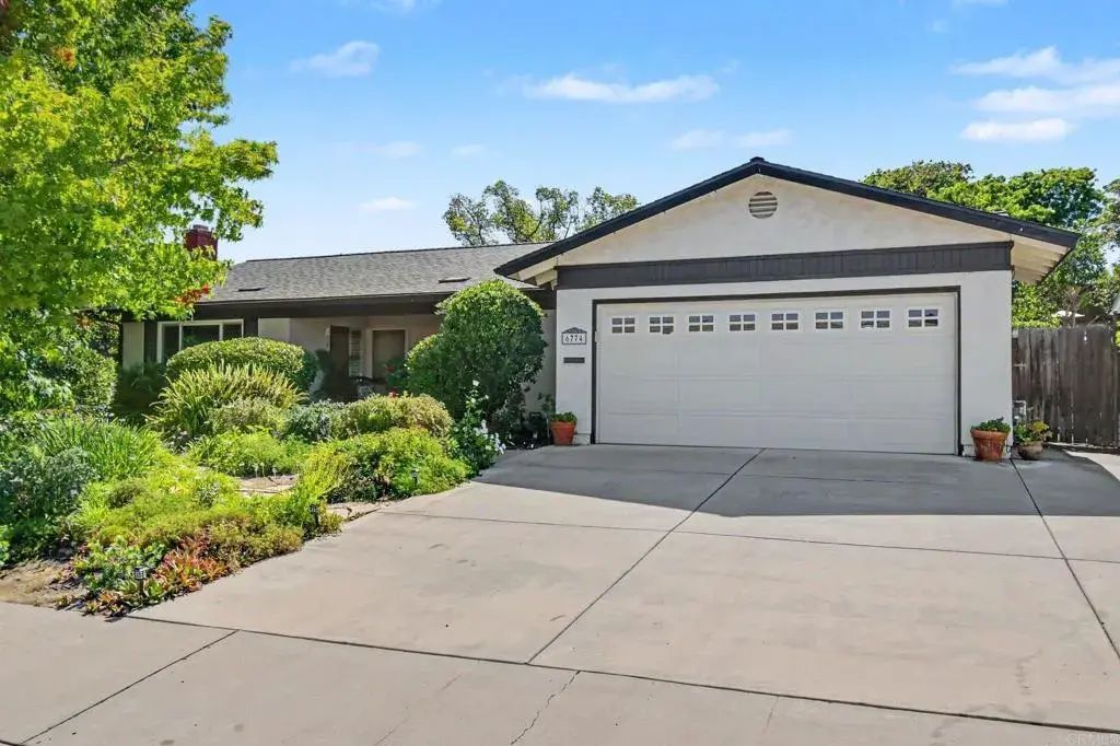 6774 Bonnie View Drive, 