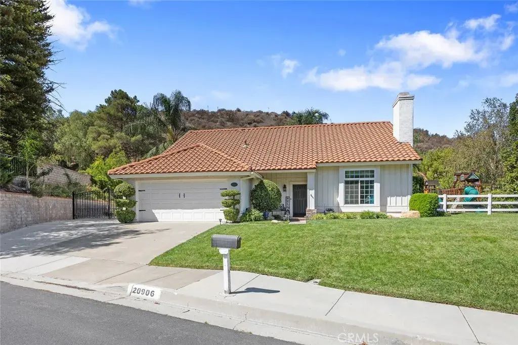 20906 Susan Carole Drive, Saugus