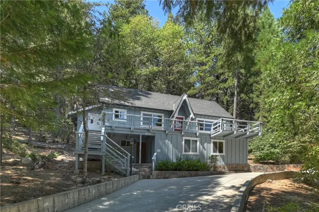 26661 Lake Forest, Twin Peaks