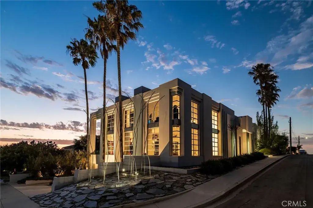 811 John, Manhattan Beach