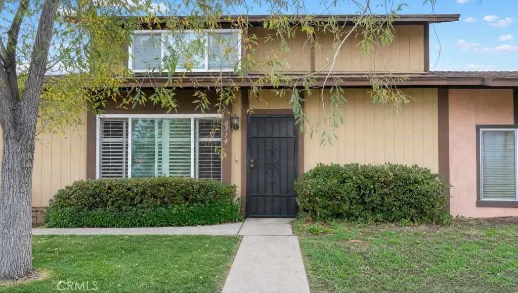 8714 Willis, Panorama City