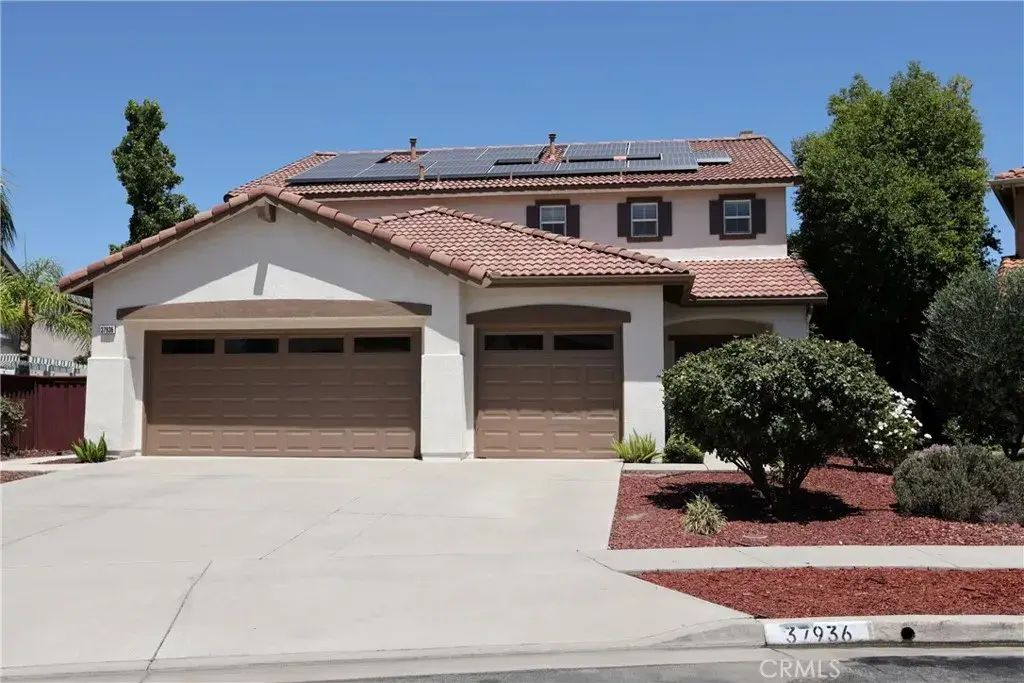 37936 Sawleaf Place, Murrieta