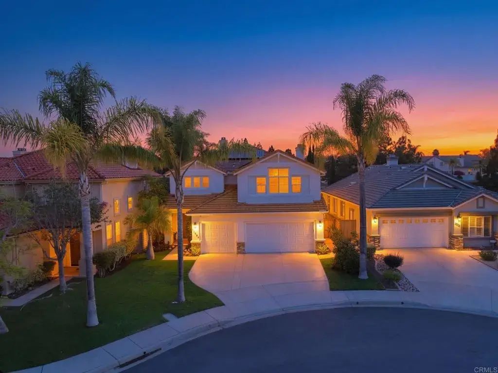 11086 Cedarcrest Way, 