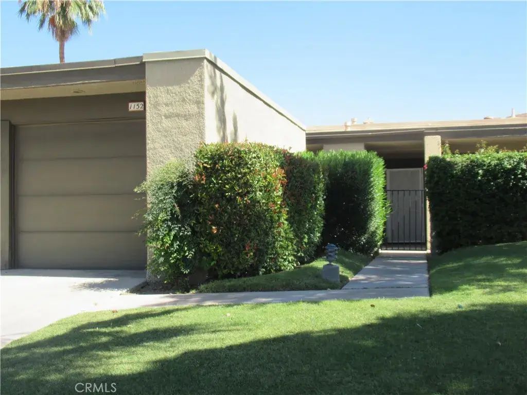 1152 Tiffany Circle North, Palm Springs