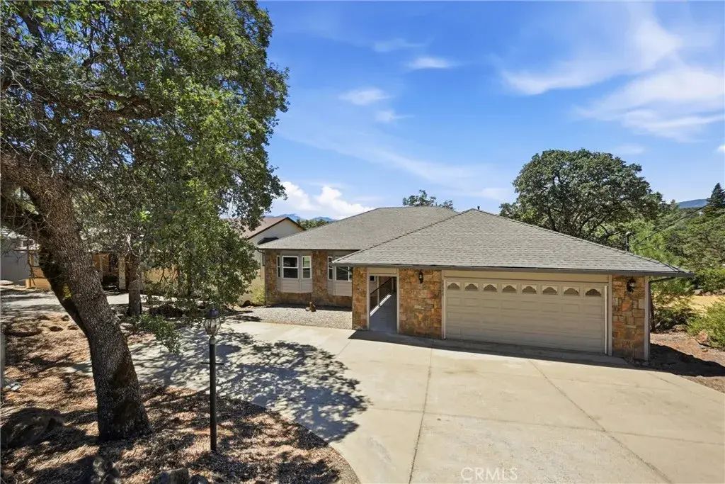 18649 Deer Hill, Hidden Valley Lake