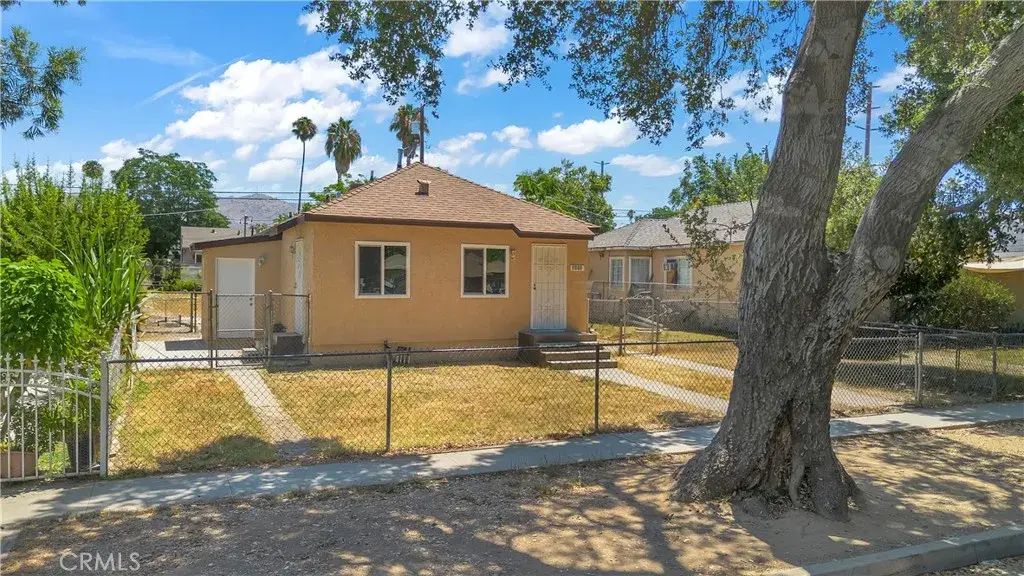 4156 Dwight, Riverside