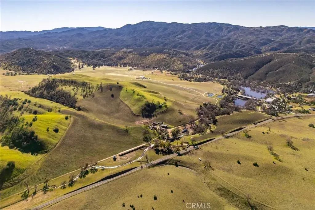 535 Calf Canyon Highway, Creston