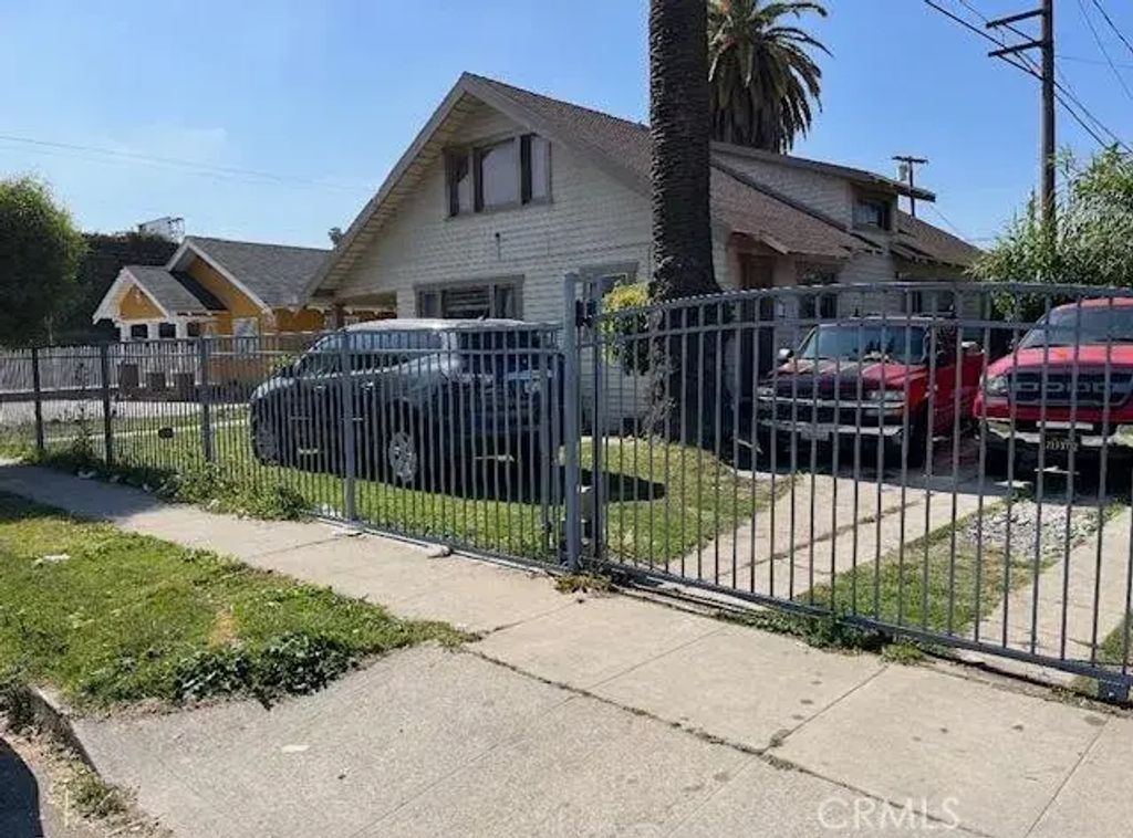 436 W 76th, Los Angeles