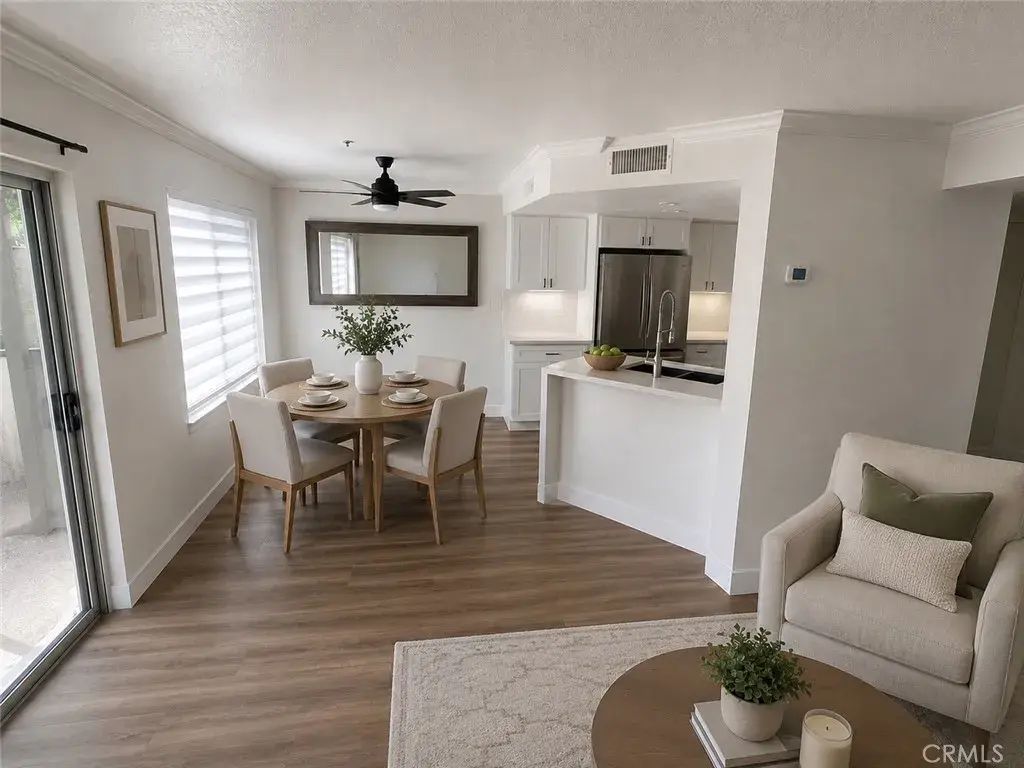 2604 Avenida Del Vista 102, Corona