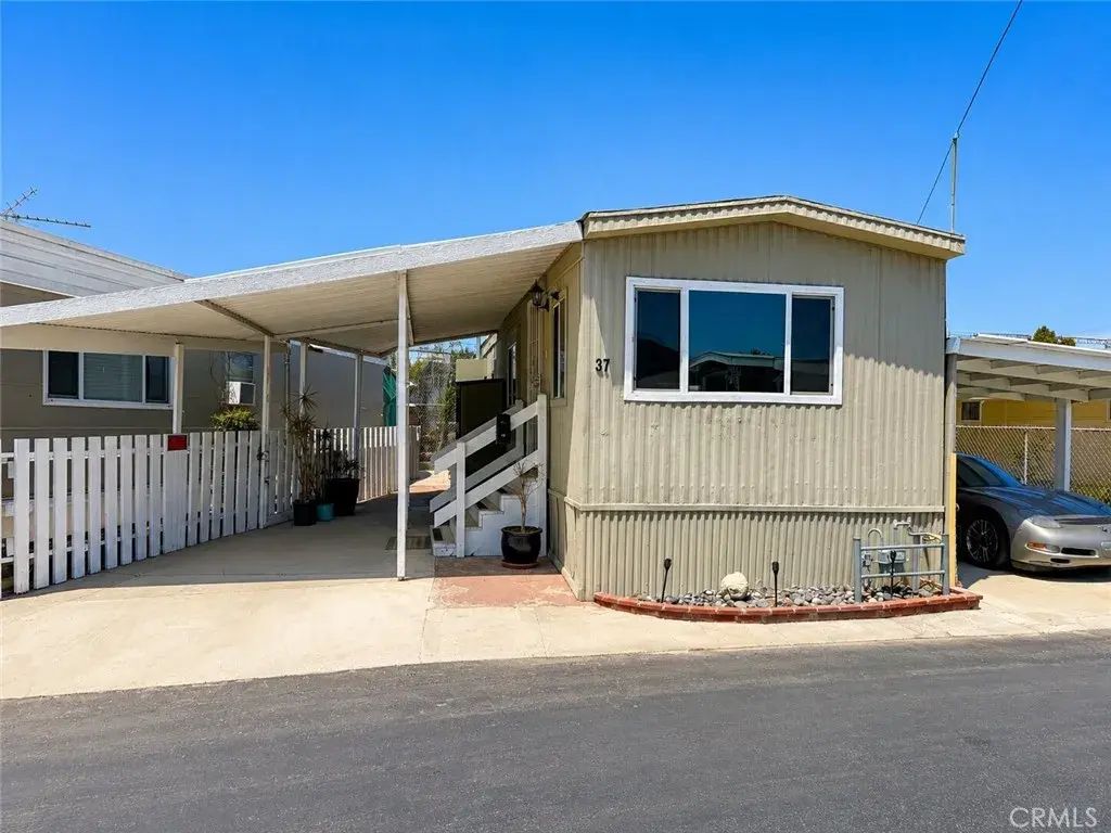 20315 Denker Ave 37, Torrance
