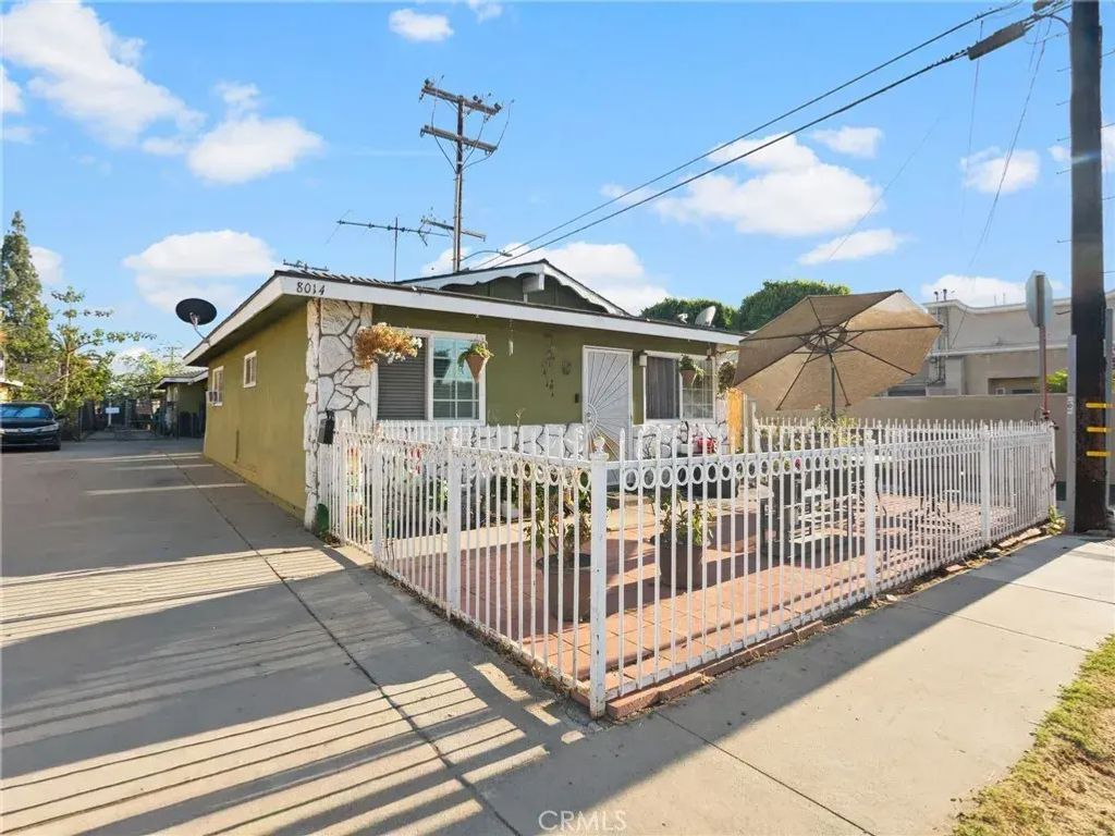 8014 1st, Paramount