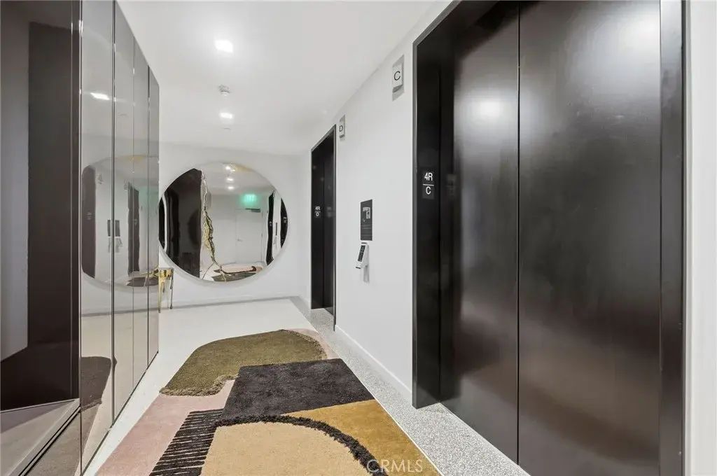 9000 W 3rd St 409, Los Angeles