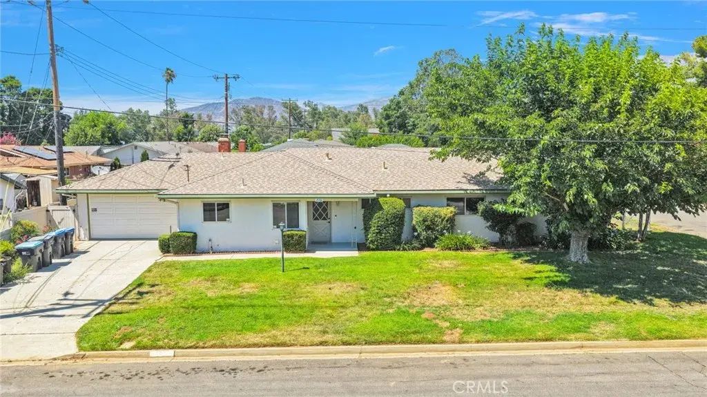 270 E 13th Street, Beaumont