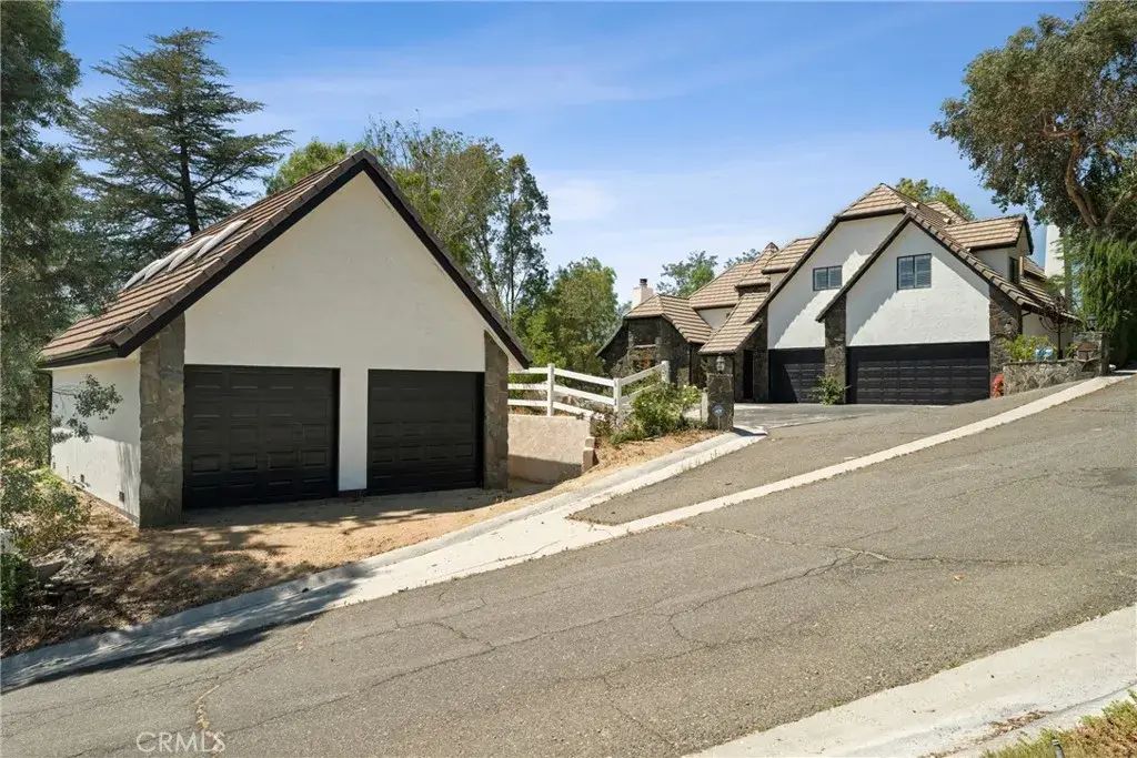 16161 Sky Ranch, Canyon Country