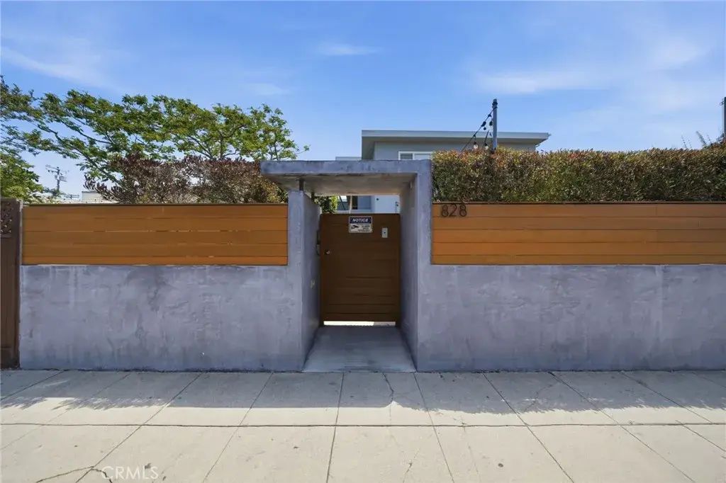 828 Indiana, Venice
