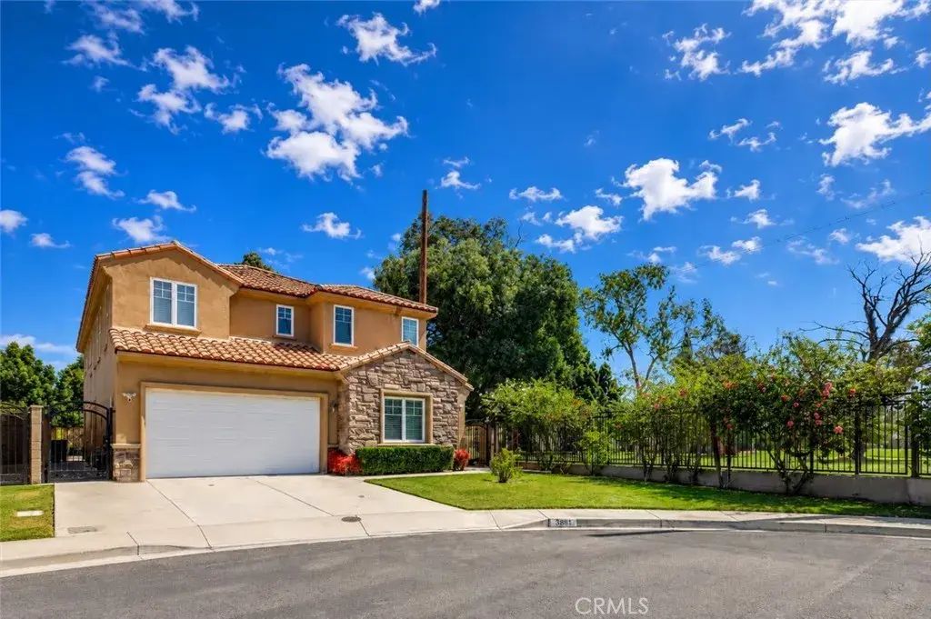 3401 W Lincoln Way, Santa Ana