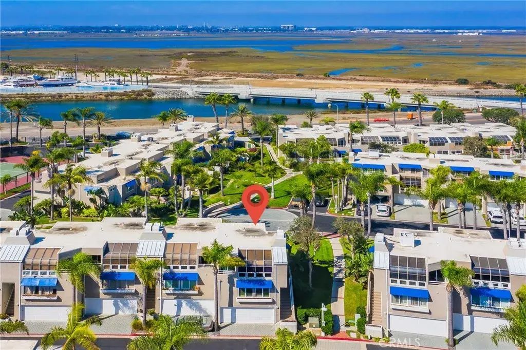3365 Tempe Drive, Huntington Beach