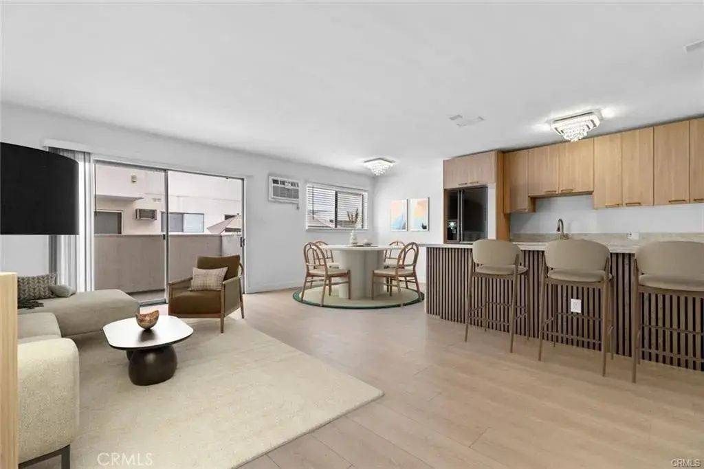 960 Larrabee 120, West Hollywood