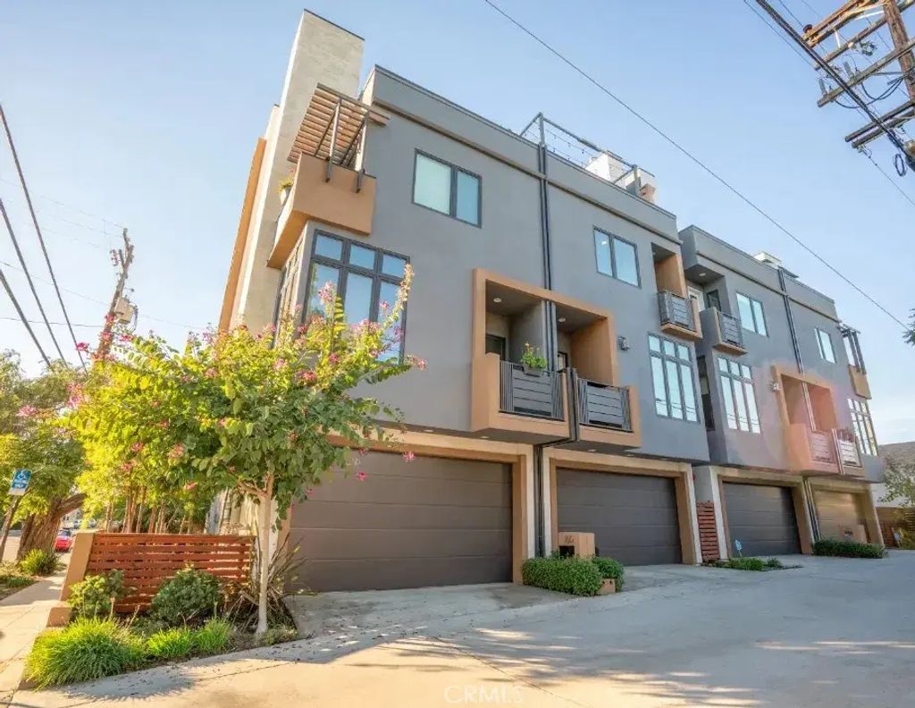 162 W Robinson, HILLCREST