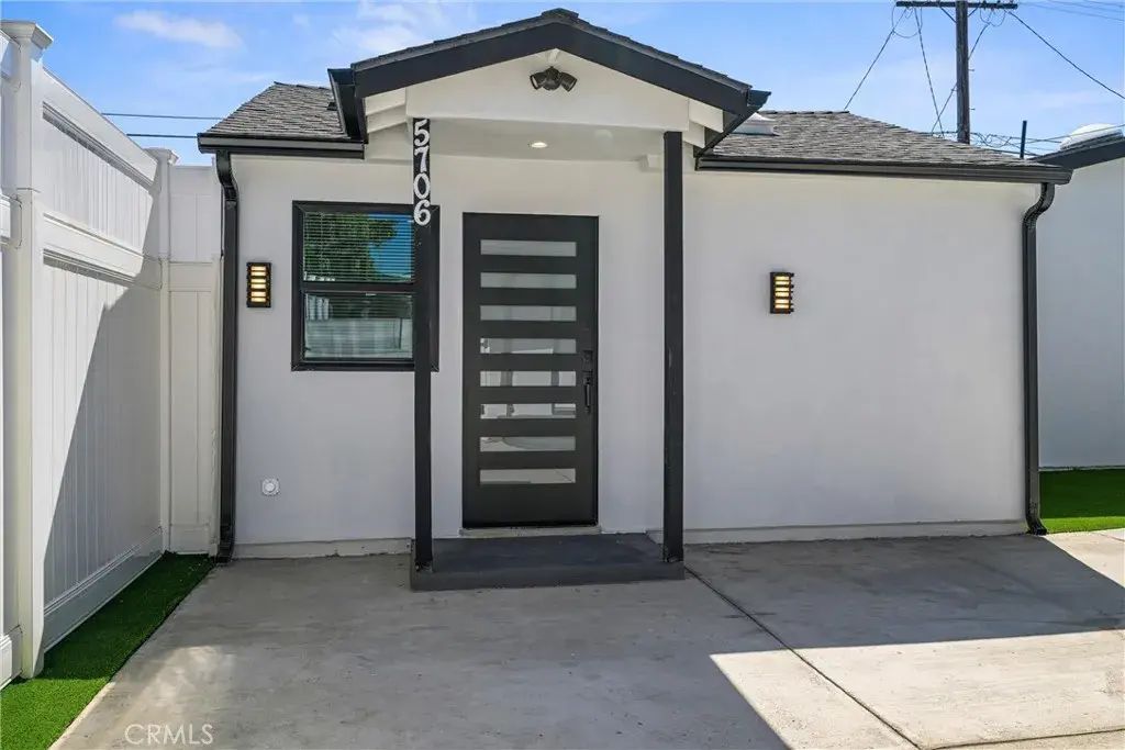 5706 Burnet Avenue, Van Nuys