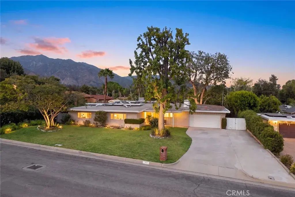 206 Oak Meadow Road, Sierra Madre
