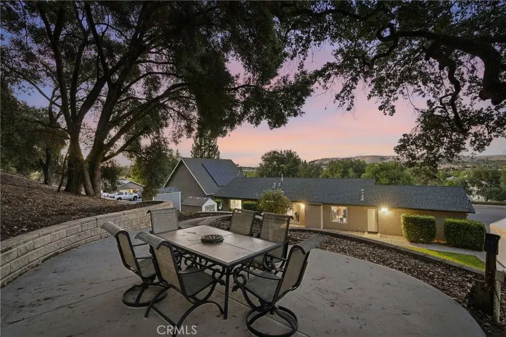 4250 Traffic Way, Atascadero