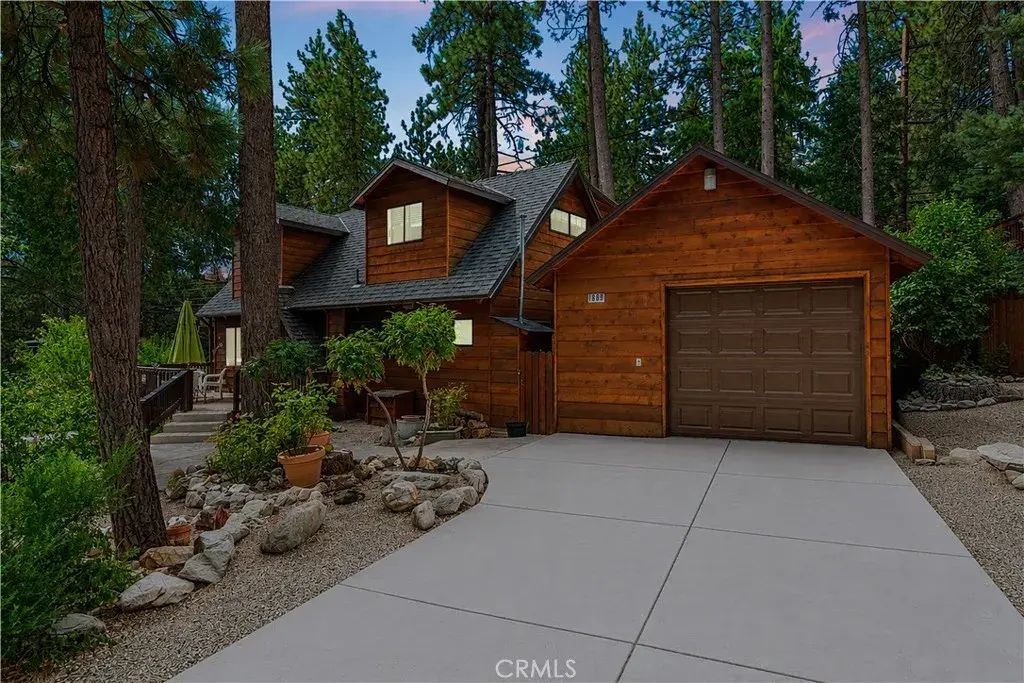 1869 Twin Lakes, Wrightwood