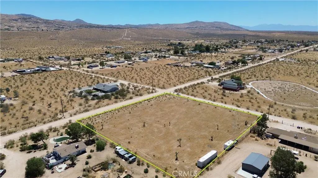 43519308 Desert View, Apple Valley