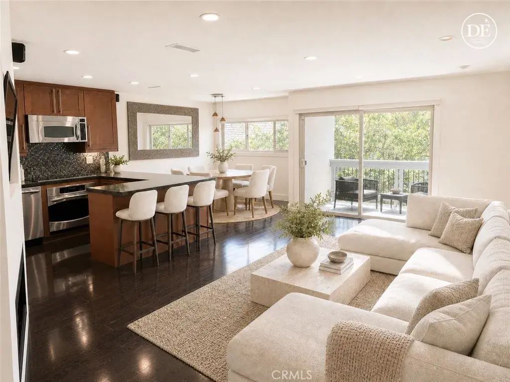 4636 Park Granada 159, Calabasas