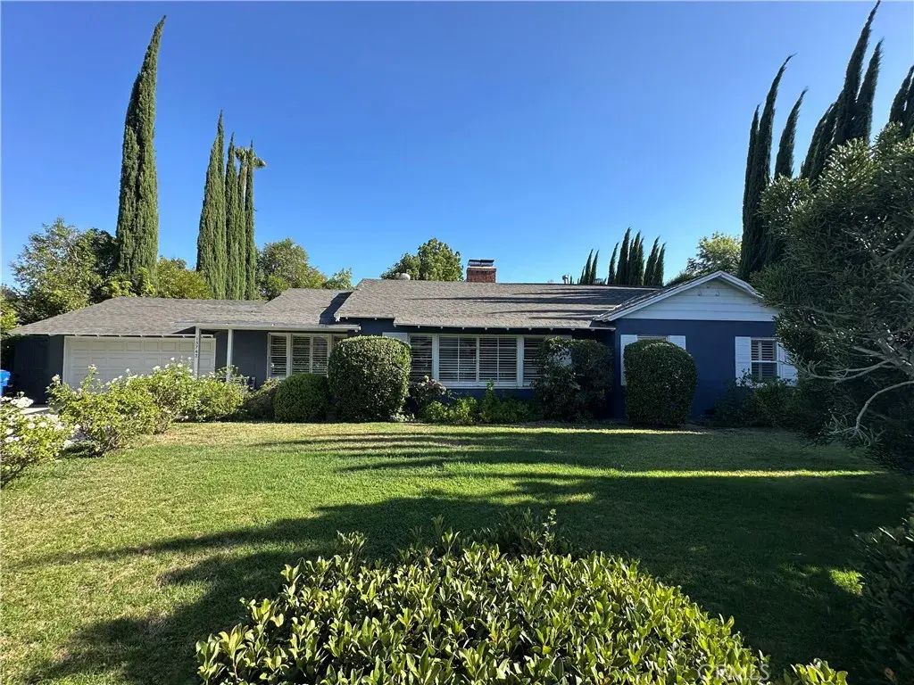 15742 Vose, Los Angeles