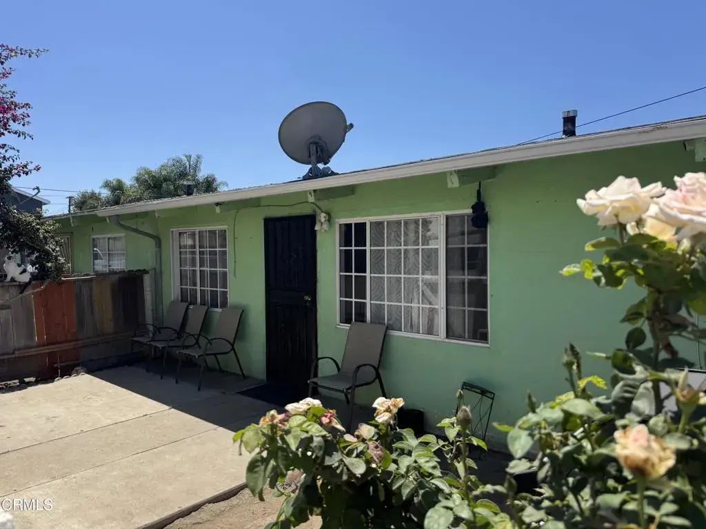1052 N Wilmington Boulevard, Wilmington