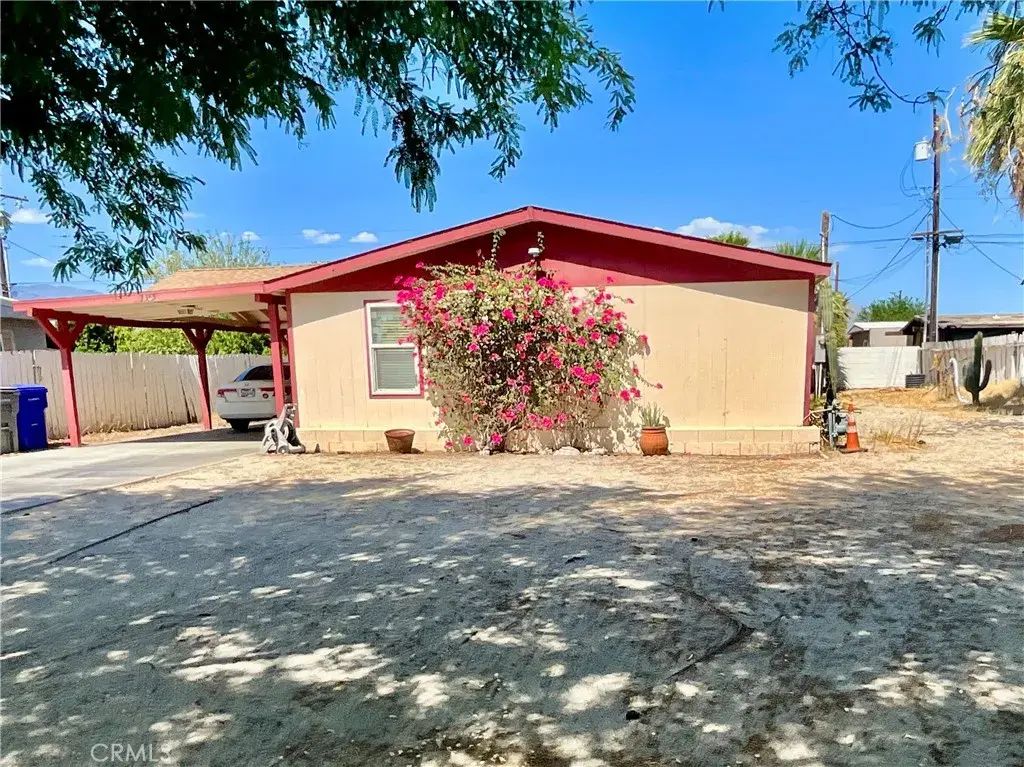 31163 Arbol Real, Thousand Palms