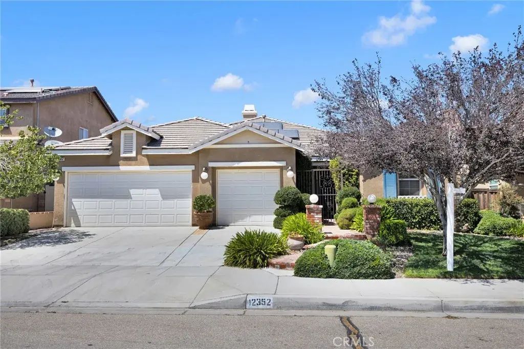12352 Dandelion Way, Victorville