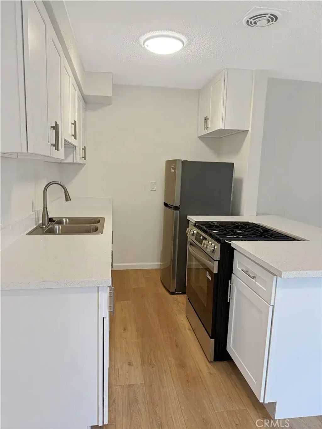 1820 N Edgemont 2, Los Angeles