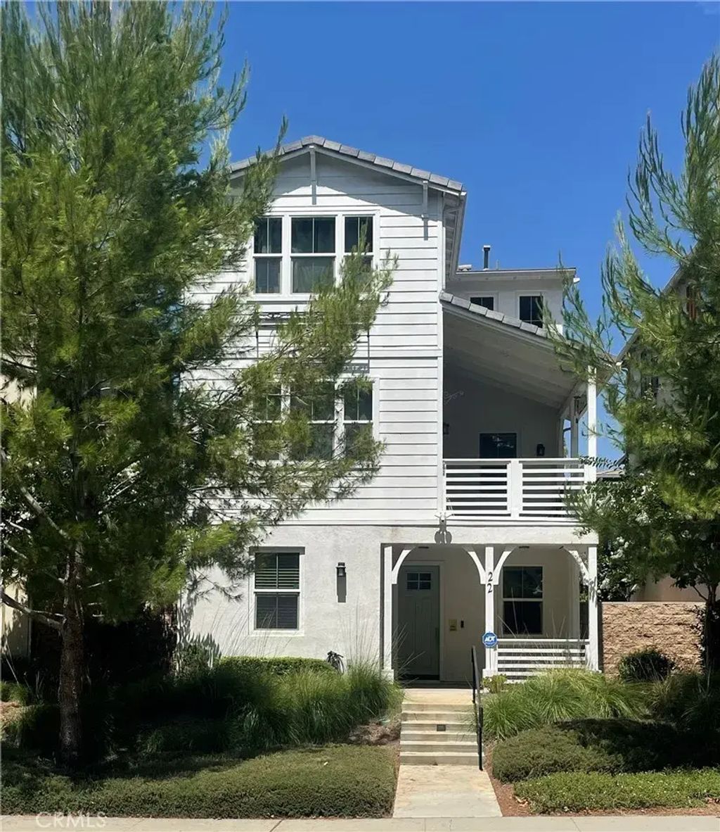 22 Noble, Pomona