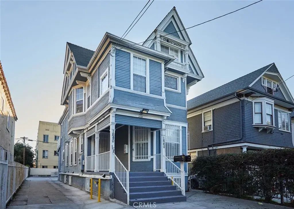 1840 W 11th Place, Los Angeles