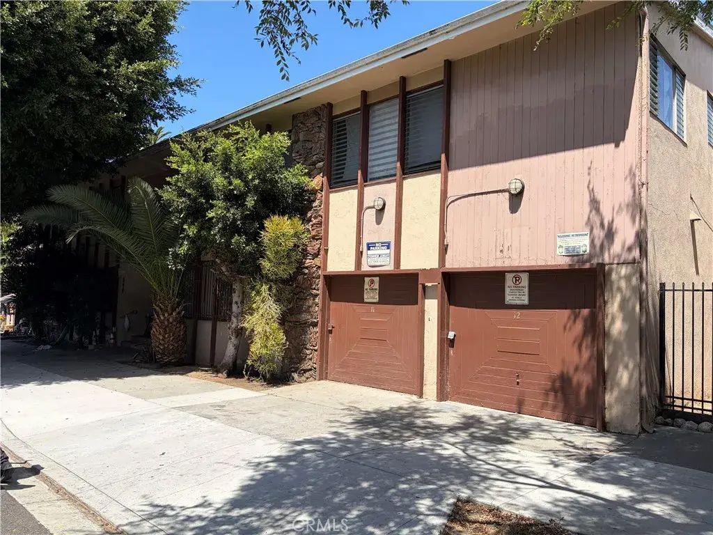 640 Elm Avenue 23, Long Beach