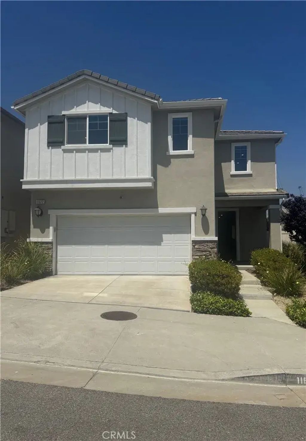 11612 Amsterdam Lane North, Lakeview Terrace
