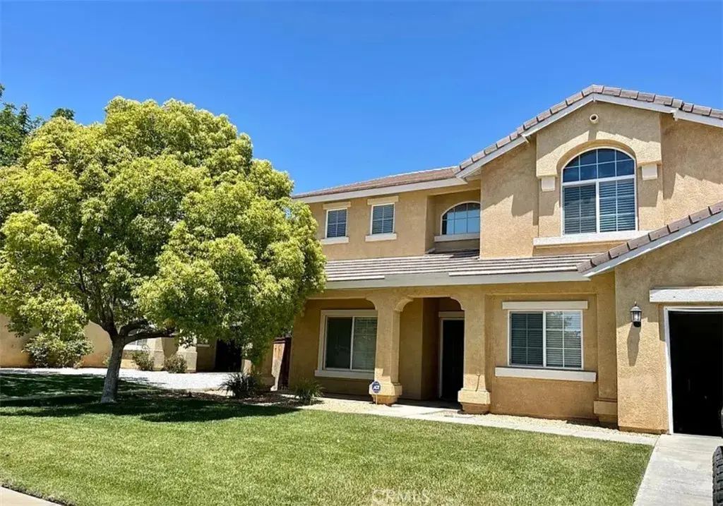 12290 Chacoma Way, Victorville