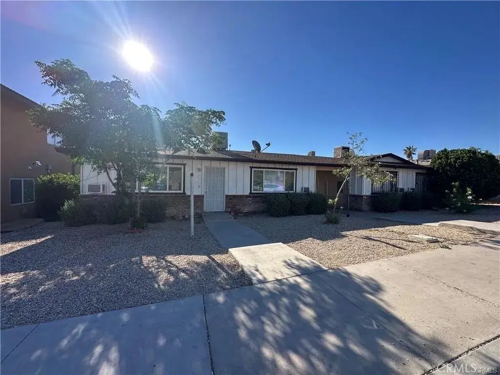 751 Upton, Barstow